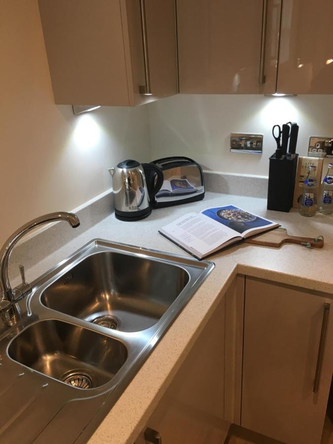Portfolio Apartments - Welwyn Business Park ウェリン・ガーデン・シティ エクステリア 写真