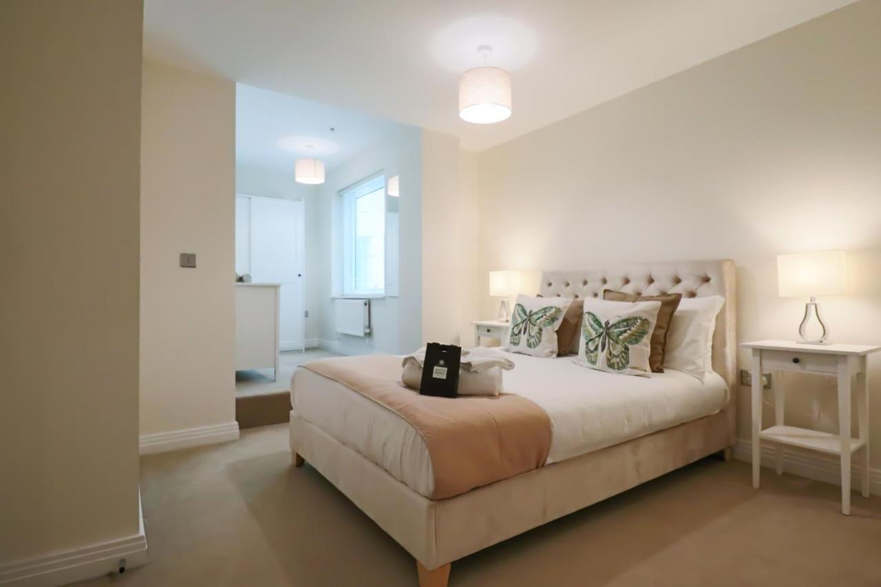 Portfolio Apartments - Welwyn Business Park ウェリン・ガーデン・シティ エクステリア 写真