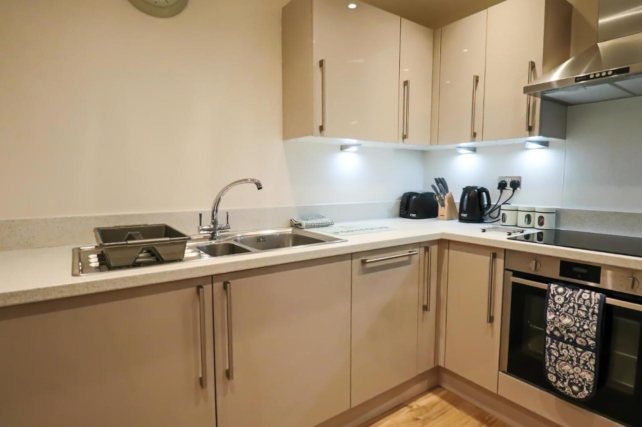 Portfolio Apartments - Welwyn Business Park ウェリン・ガーデン・シティ エクステリア 写真