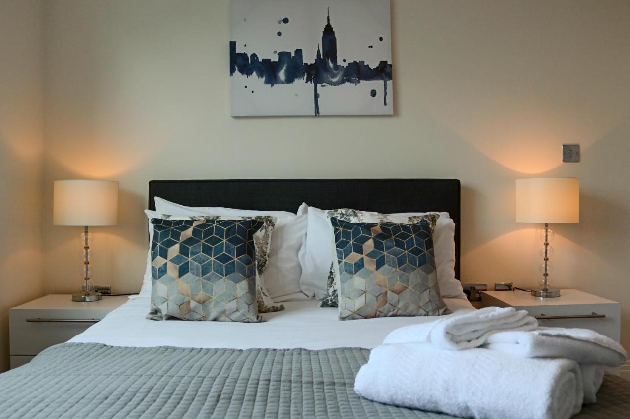 Portfolio Apartments - Welwyn Business Park ウェリン・ガーデン・シティ エクステリア 写真