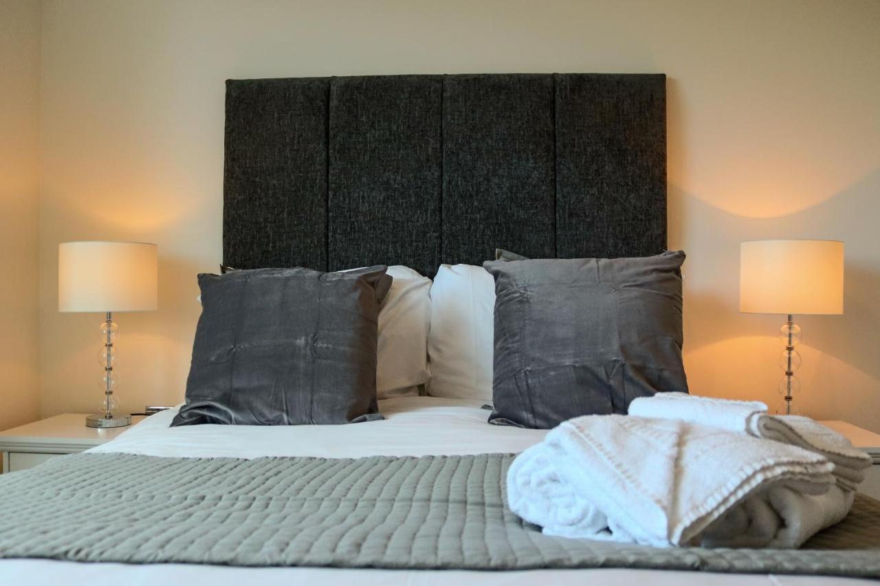 Portfolio Apartments - Welwyn Business Park ウェリン・ガーデン・シティ エクステリア 写真