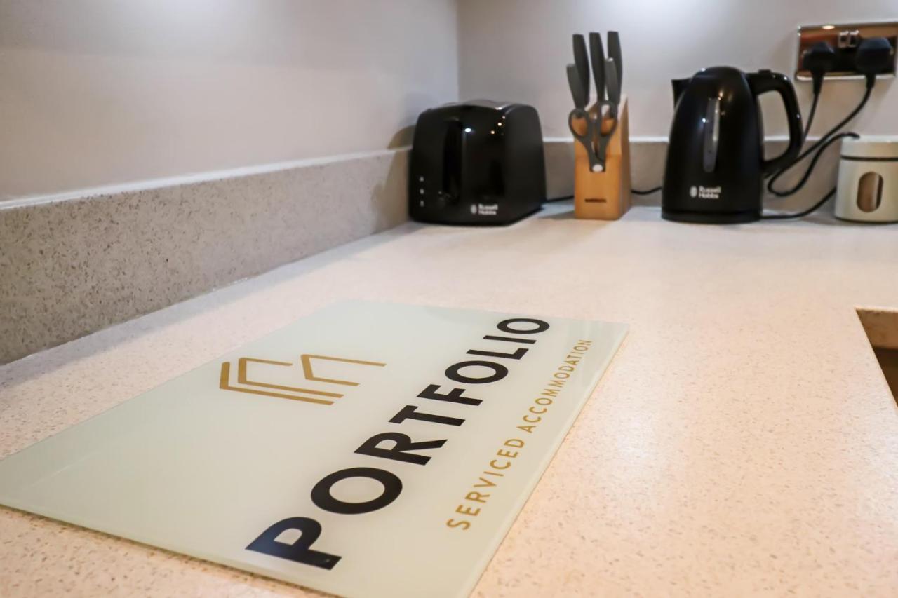 Portfolio Apartments - Welwyn Business Park ウェリン・ガーデン・シティ エクステリア 写真