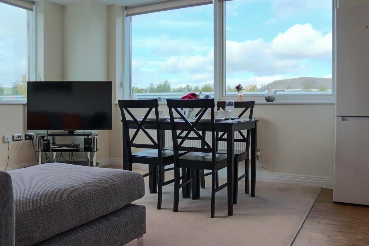 Portfolio Apartments - Welwyn Business Park ウェリン・ガーデン・シティ エクステリア 写真