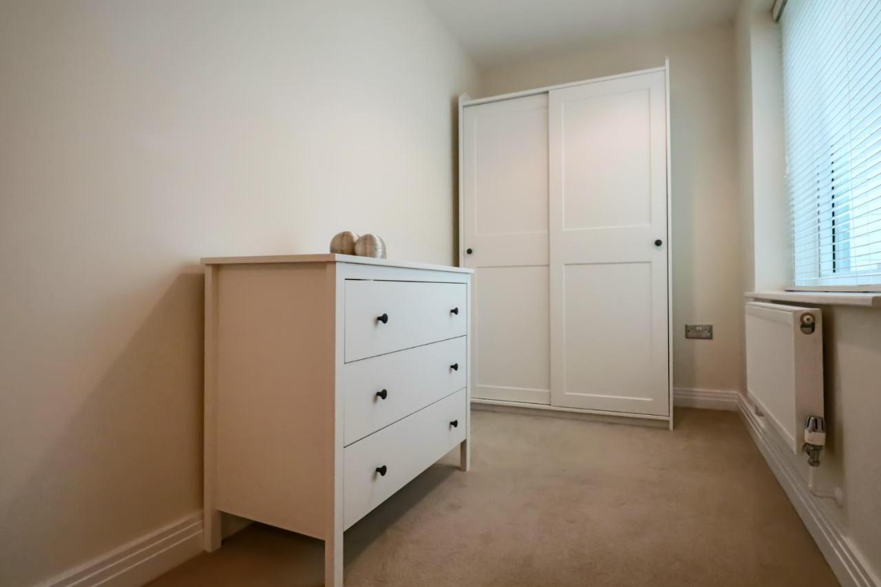 Portfolio Apartments - Welwyn Business Park ウェリン・ガーデン・シティ エクステリア 写真