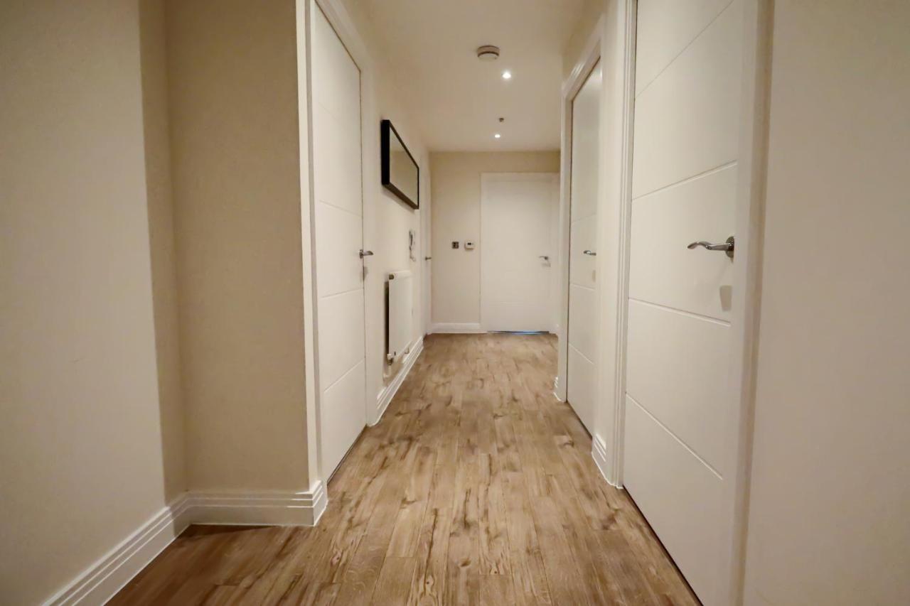 Portfolio Apartments - Welwyn Business Park ウェリン・ガーデン・シティ エクステリア 写真