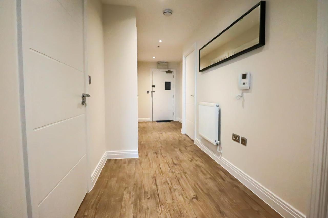 Portfolio Apartments - Welwyn Business Park ウェリン・ガーデン・シティ エクステリア 写真