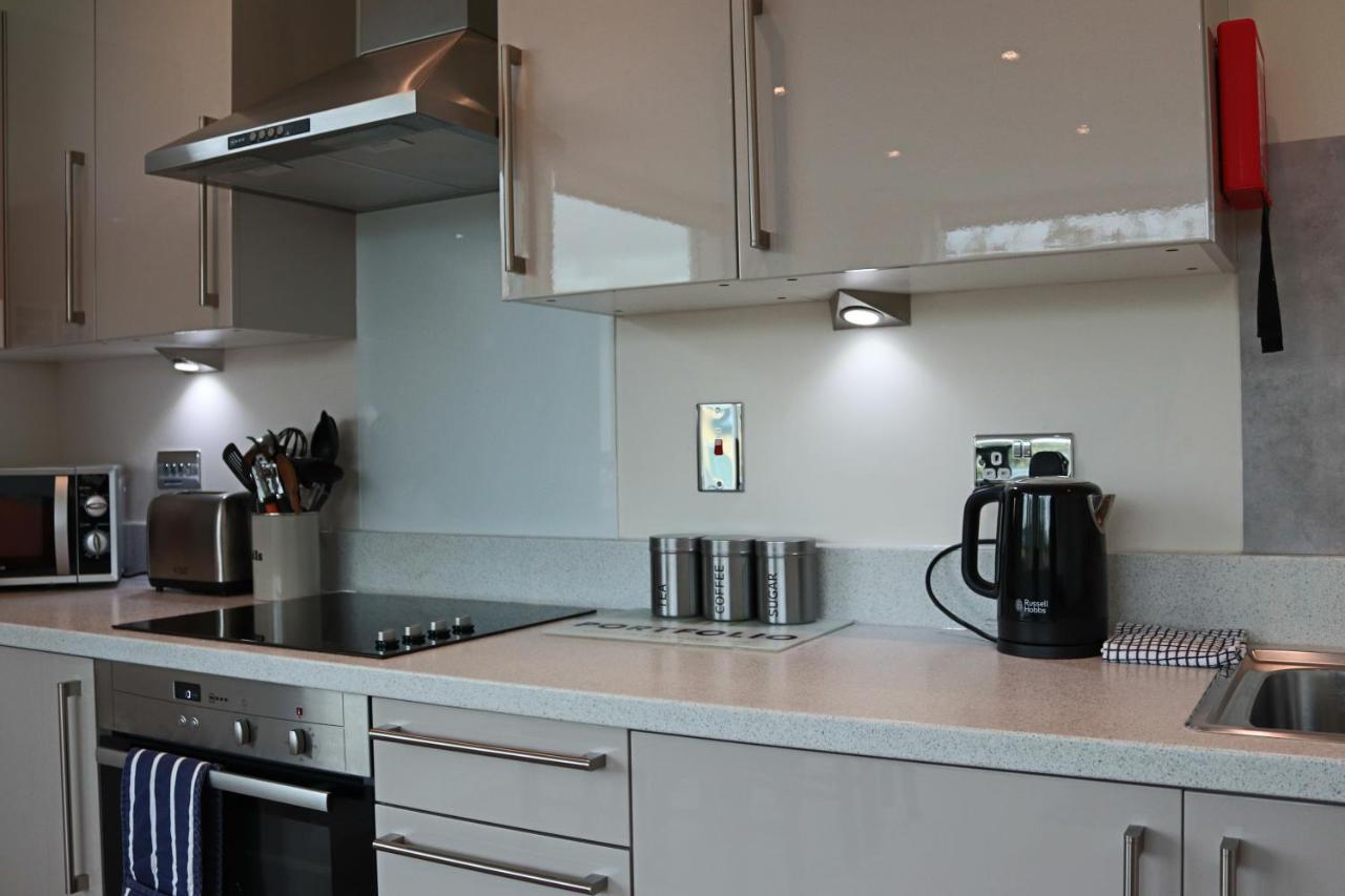 Portfolio Apartments - Welwyn Business Park ウェリン・ガーデン・シティ エクステリア 写真