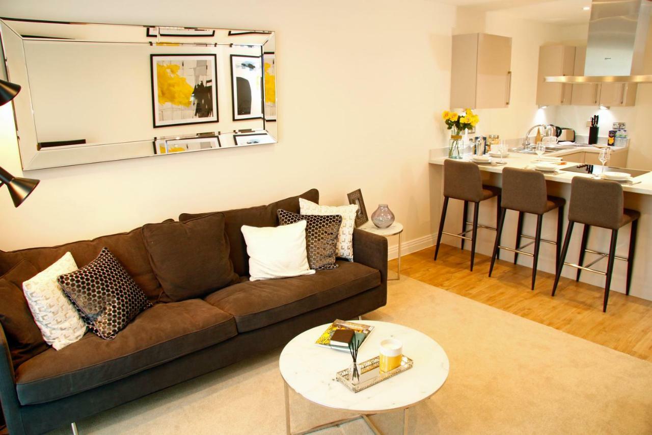 Portfolio Apartments - Welwyn Business Park ウェリン・ガーデン・シティ エクステリア 写真