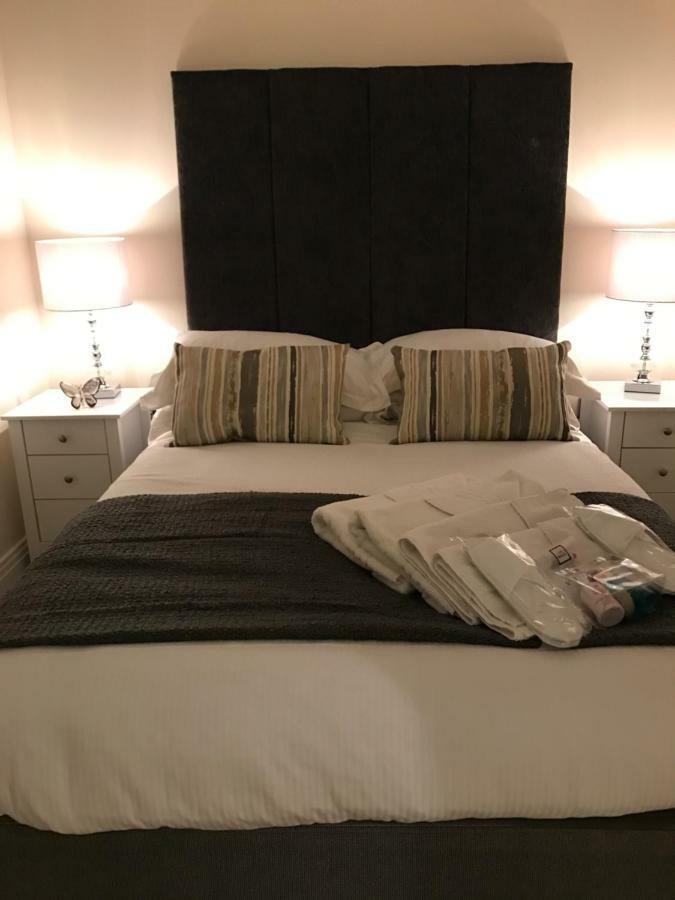 Portfolio Apartments - Welwyn Business Park ウェリン・ガーデン・シティ エクステリア 写真