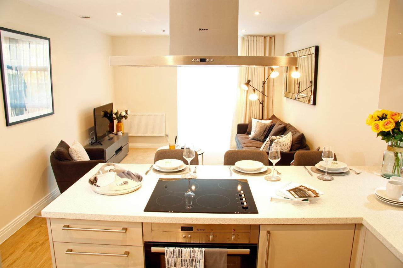 Portfolio Apartments - Welwyn Business Park ウェリン・ガーデン・シティ エクステリア 写真
